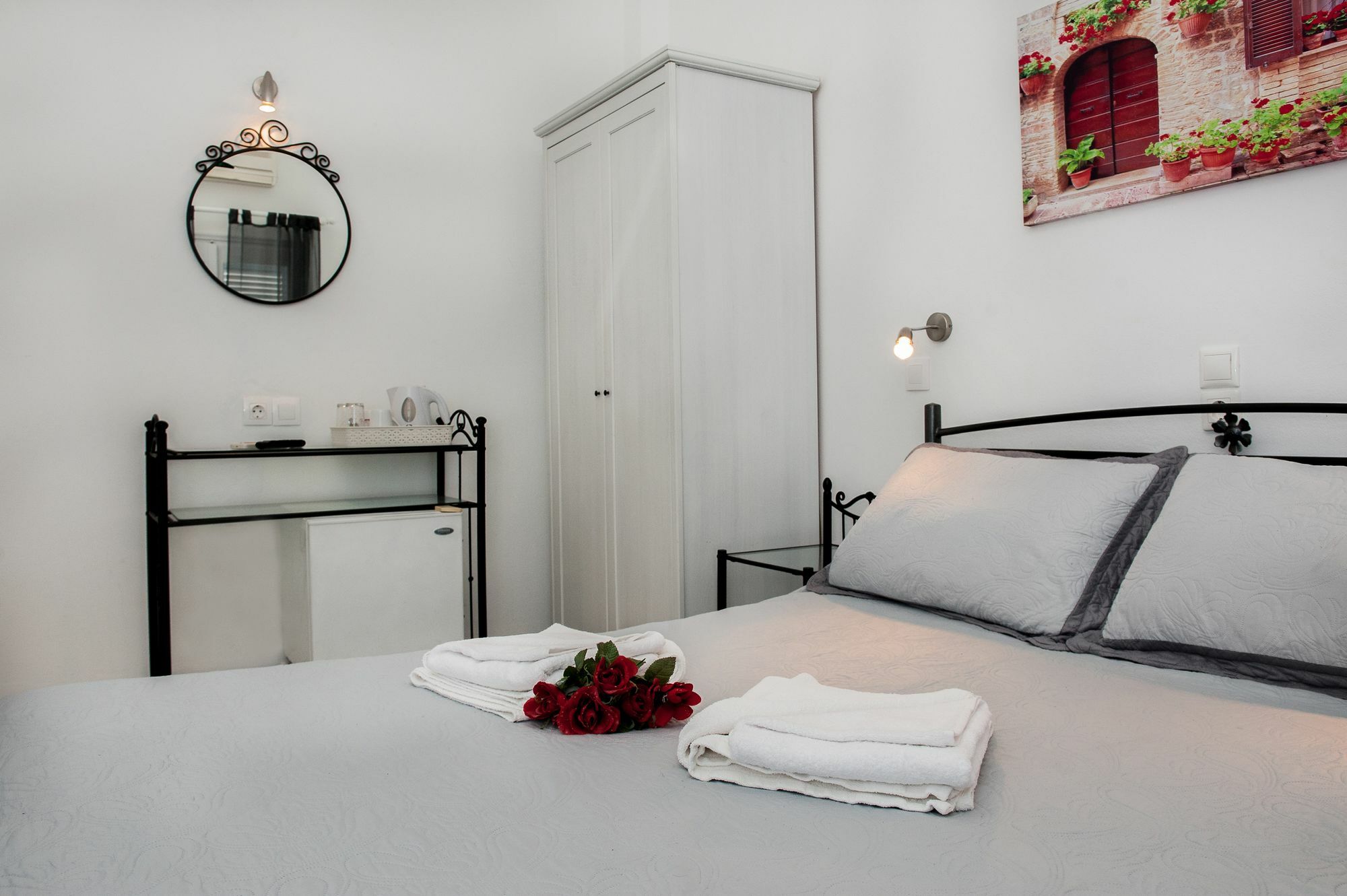 Join Us Low Cost Rooms Kamári Buitenkant foto